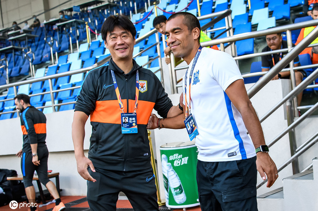 关于克里夫兰骑士训练开放日；今夜单刀错失引欢呼；中超在即；球队文化再被提及的信息-英雄联盟